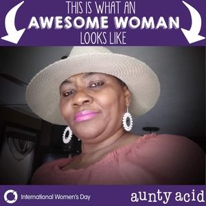 Meet your Posher, Evon